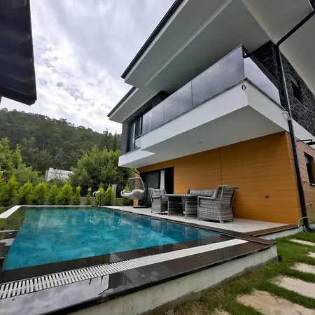 Bitirmis 1 Villa Serefler